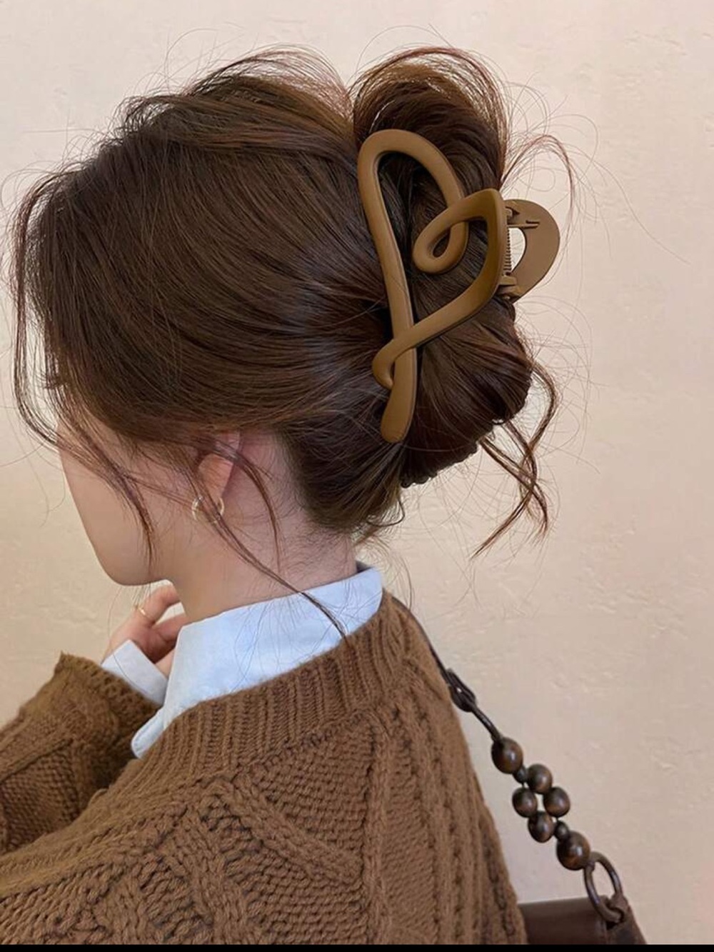 Khaki Matte Sculpted Twist Heart Hair Claw Clip NEW 🏷️